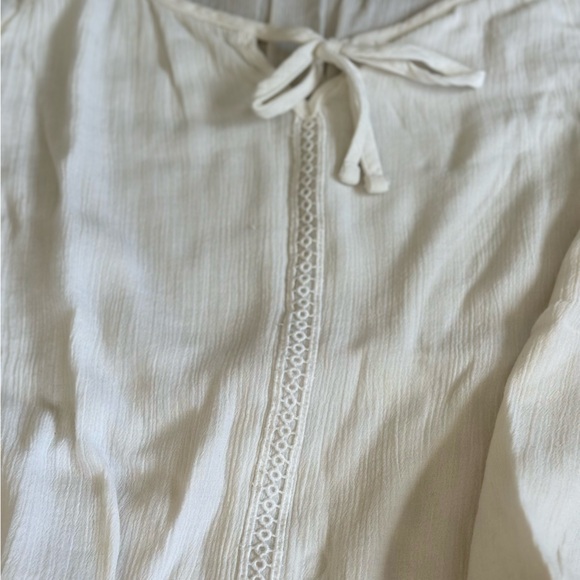 Hollister embroidered top - Picture 4 of 6